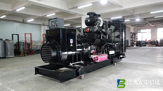 從工廠到數(shù)據(jù)中心，頂博智能柴油發(fā)電機(jī)組的全領(lǐng)域應(yīng)用